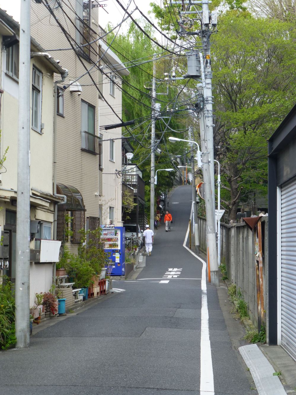 Yanaka hill